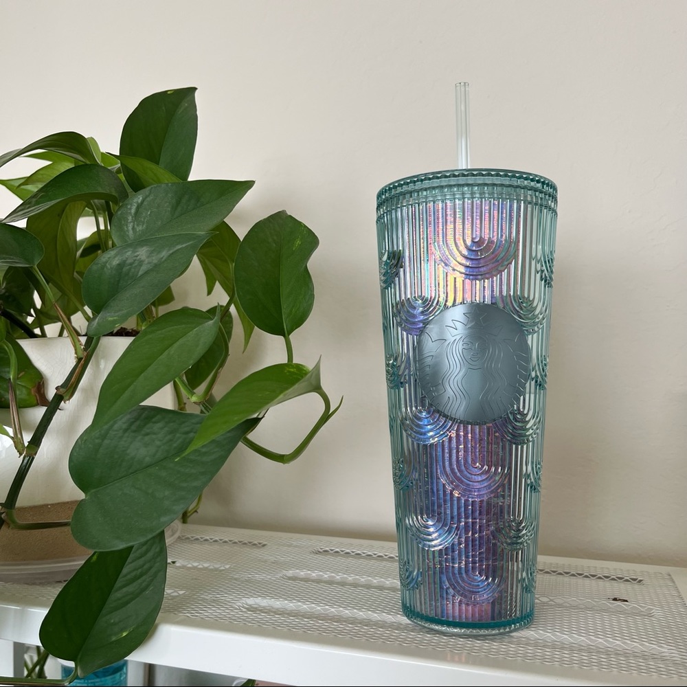 2022 Starbucks Iridescent Mermaid Venti Cup Tumbler - Picture 4 of 4